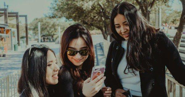 14 Social Media Trends That Everyone Is Truly Done With