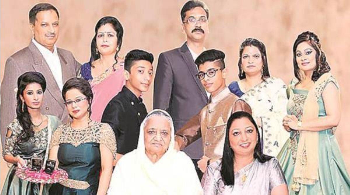 What Is Group Psychosis, The Alleged Reason In The Burari Case & How Does It Affect People?