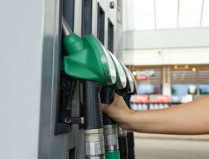 “Govt Takes a Hit, Not Citizens”: India Cuts Fuel Excise by ₹10 Amid Global Oil Shock